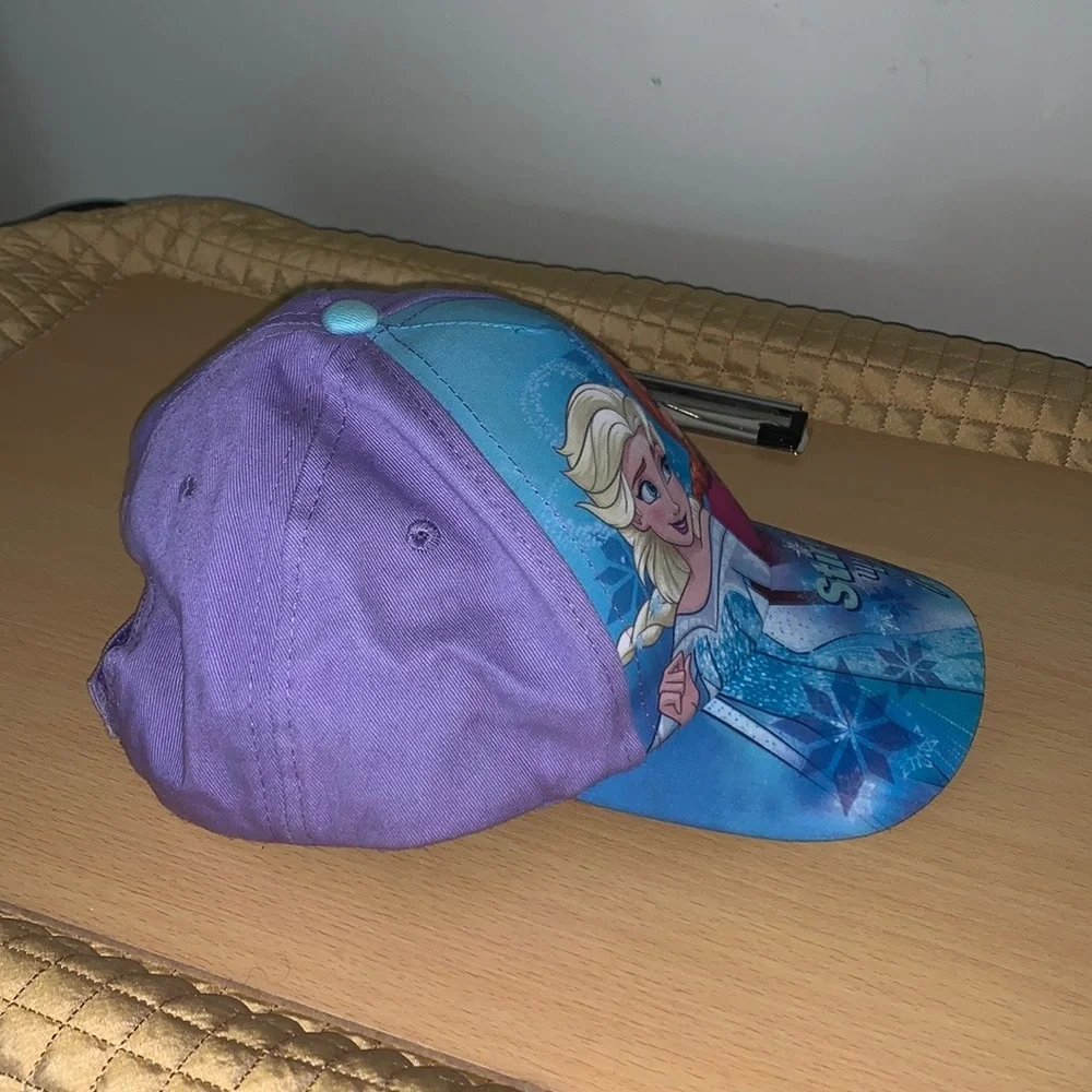 Frozen cap Pre Owned